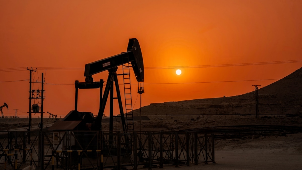El precio del petróleo se desploma ante las expectativas de un acuerdo de paz entre Estados Unidos e Irán