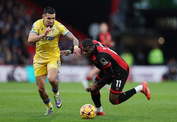 Dos goles tiene Daniel Muñoz en la presente temporada con Manchester City - crédito Toby Melville/REUTERS