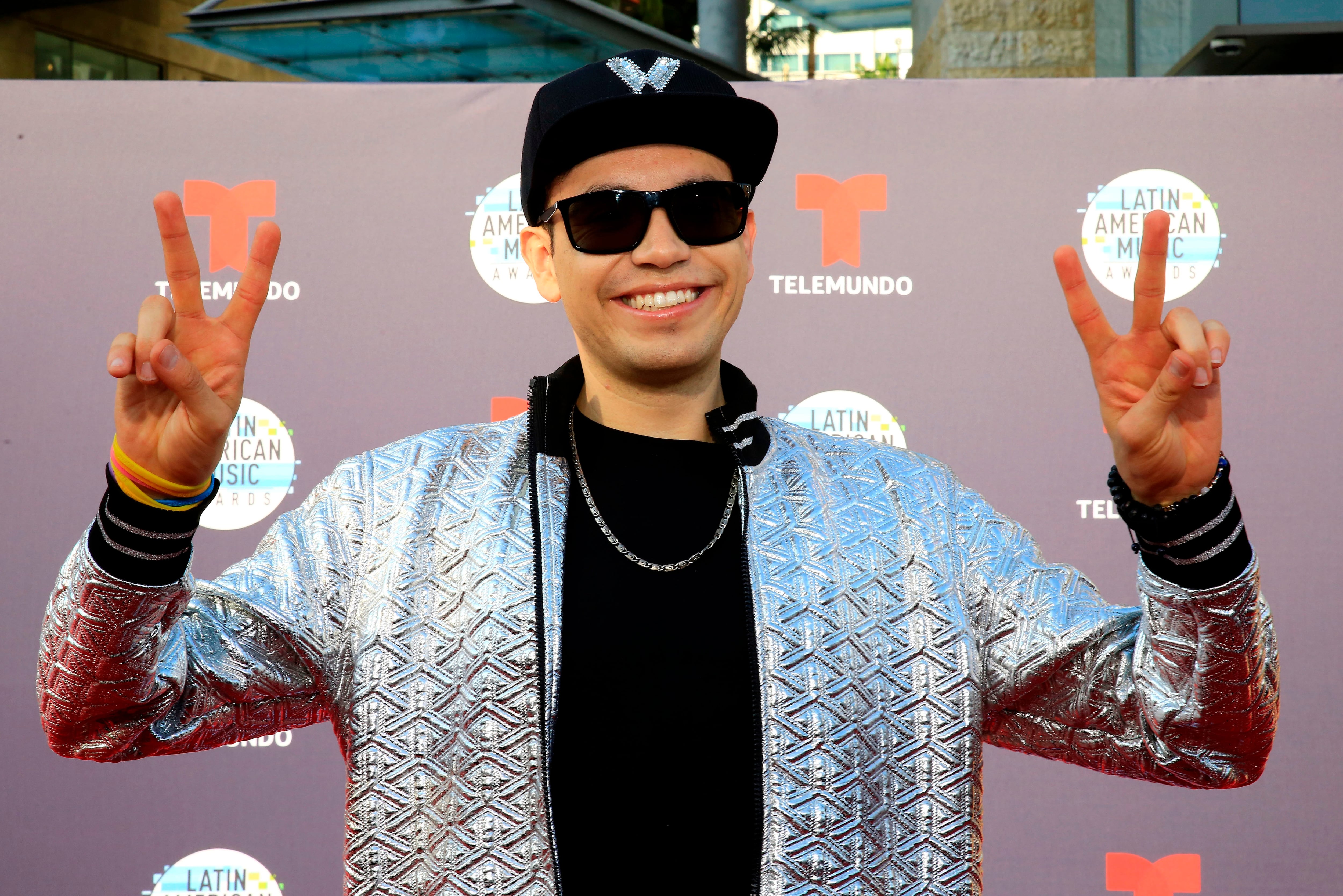 El robo a Raymix ocurrió mientras ofrecía su espectáculo en el polideportivo Lázaro Cárdenas de Venustiano Carranza (EFE/David Amador Rivera/Archivo)