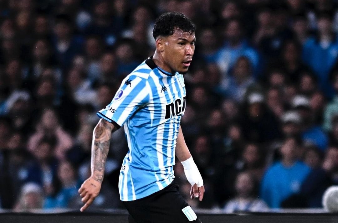 El colombiano, en su último paso por Racing (@rogermartinez94 / Instagram)