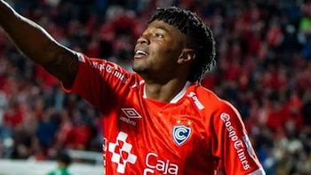 Kevin Becerra anhela seguir en carrera en la Copa Sudamericana 2026 tras Cienciano vs Montevideo City: “Uno quiere llevar la clasificación a Perú”