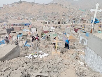 Familiares rinden homenaje a sus