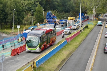 Las rutas de TransmiZonal 634, 661, Z8, 402, 442, BK916, CB109, E26B, T21, T163, BD237 y AB020 circularán por la calle 102 y la carrera 8A para retomar la calle 100 - crédito Secretaría de Movilidad