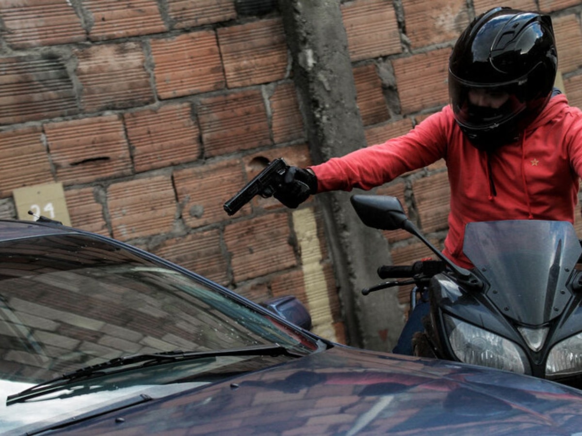 Víctima de sicariato condujo herido hasta un hospital y se salvó: al pistolero le habrían pagado $15 millones por asesinarlo - Infobae