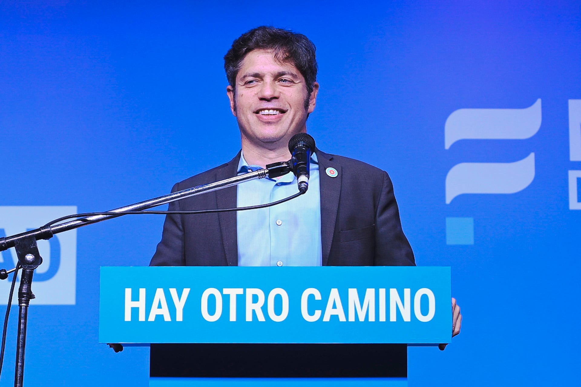 Axel Kicillof enfrenta un límite para sumar apoyos fuera de su base electoral y Butié comparó su situación con la de Cristina Kirchner en 2018