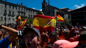Los más futboleros gastarán en consumo en el hogar un 6% más y en la hostelería, un 16% más en el Mundial