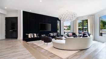 El espacio con TV en