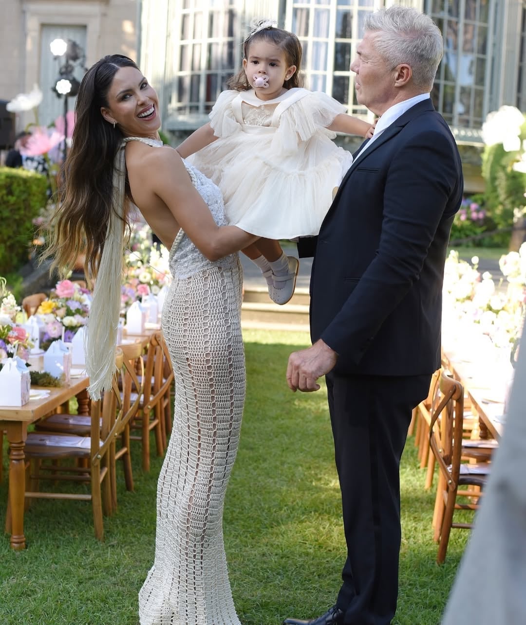 Barby Franco junto al doctor Fernando Burlando y la hija de ambos, Sarah