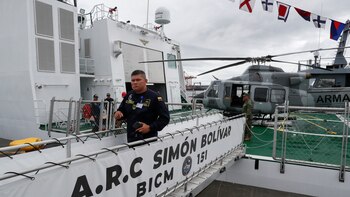 Llega a Chile un buque