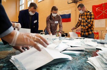 Conteo de votos en Rusia (Reuters)