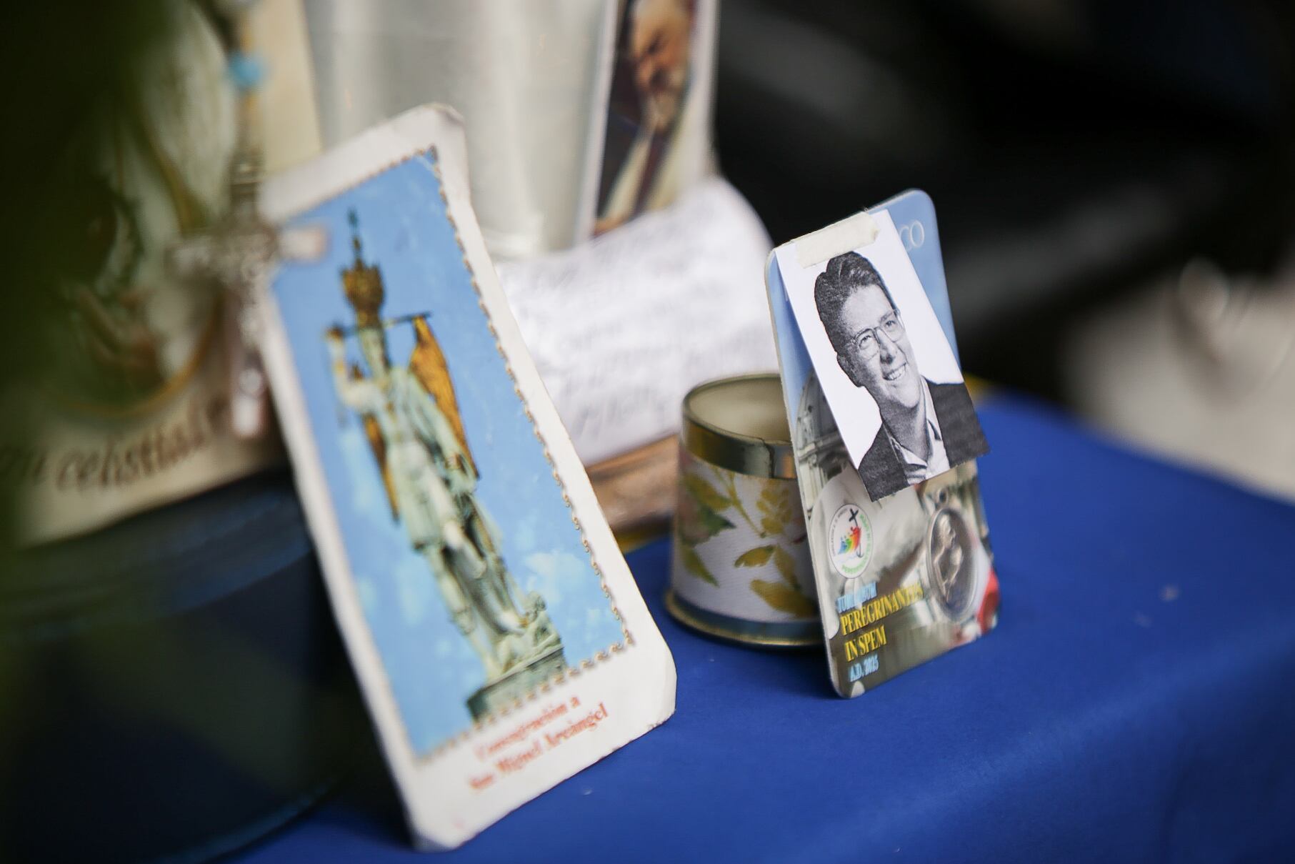 El senador sigue internado en la Fundación Santa Fe, en Bogotá - crédito Colprensa