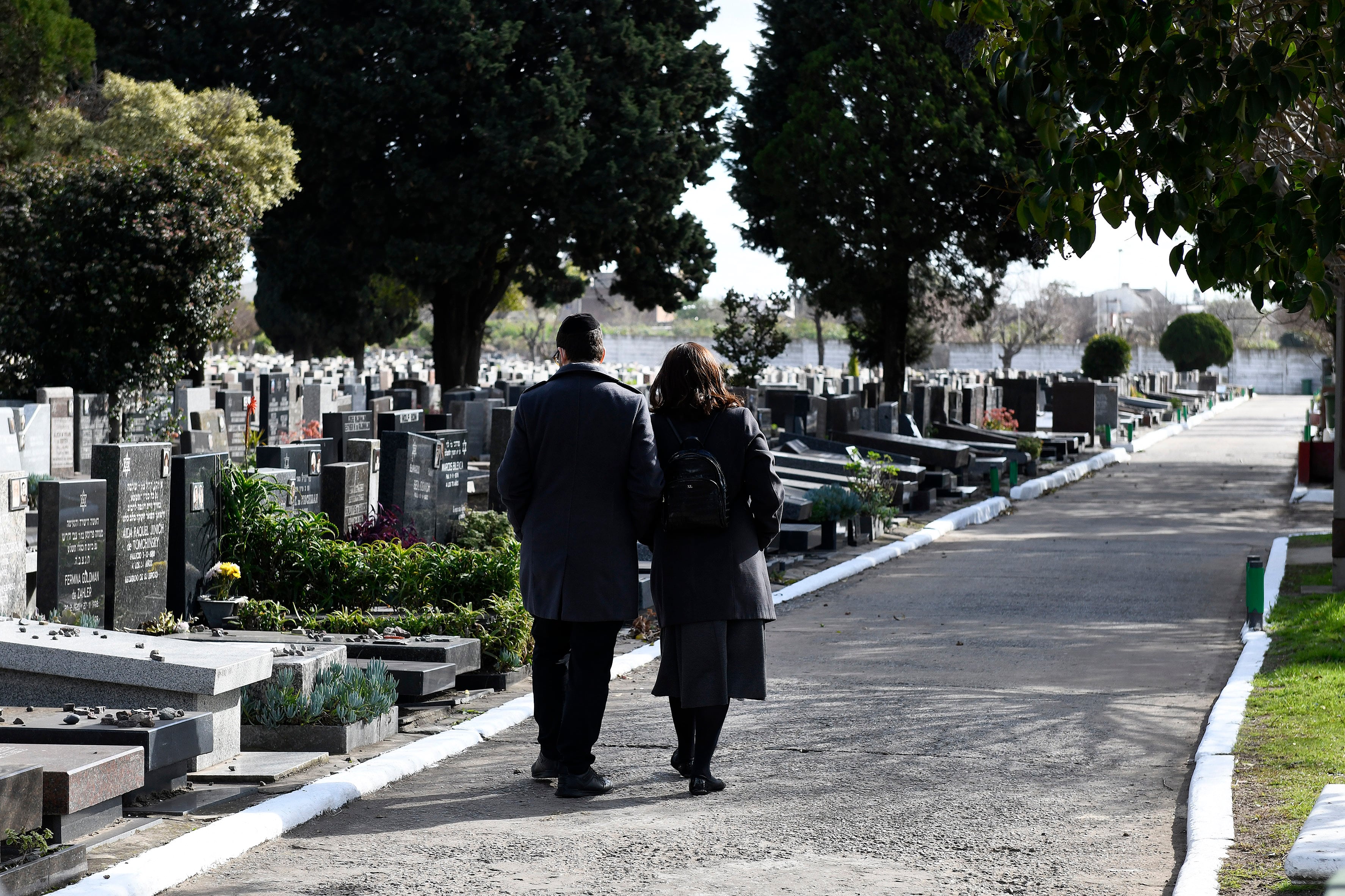 El predio administrado por AMIA se extiende sobre casi 59 hectáreas y alberga más de 150.000 sepulturas