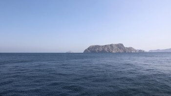 Irán anuncia que vuelve a restringir el paso por Ormuz tras denunciar a EEUU por incumplir el alto el fuego