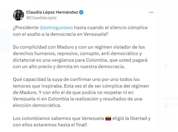 Claudia López criticó duramente el silencio del presidente Petro sobre las elecciones en Venezuela, acusándolo de complicidad con el régimen de Nicolás Maduro - crédito @ClaudiaLopez/X