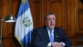El presidente de Guatemala decreta