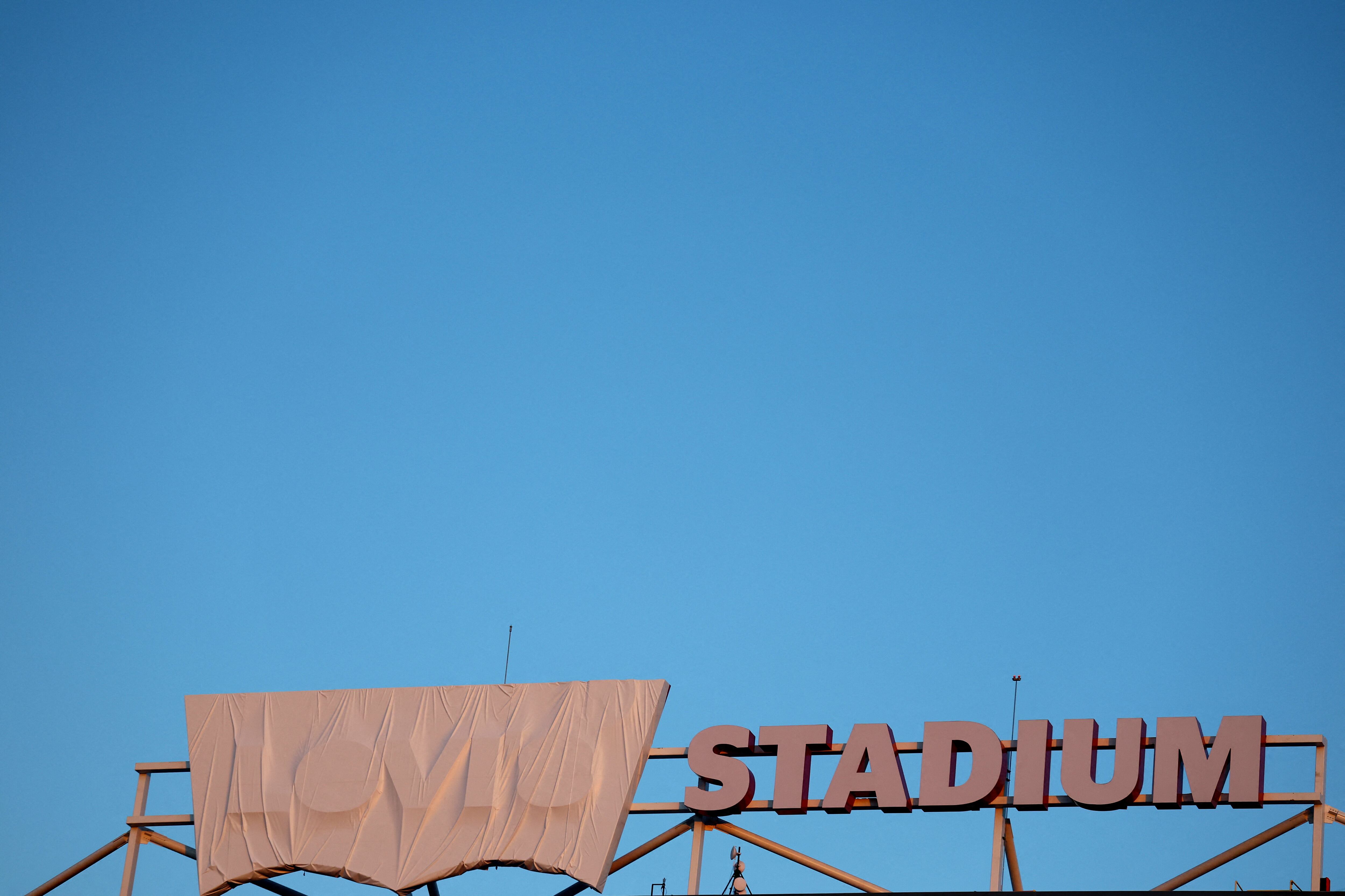 Soccer Football - FIFA World Cup 2026 - Group J - Austria v Jordan - San Francisco Bay Area Stadium, Santa Clara, California, U.S. - June 16, 2026 General view of the stadium sponsor Levi's being covered before the match REUTERS/Luisa Gonzalez