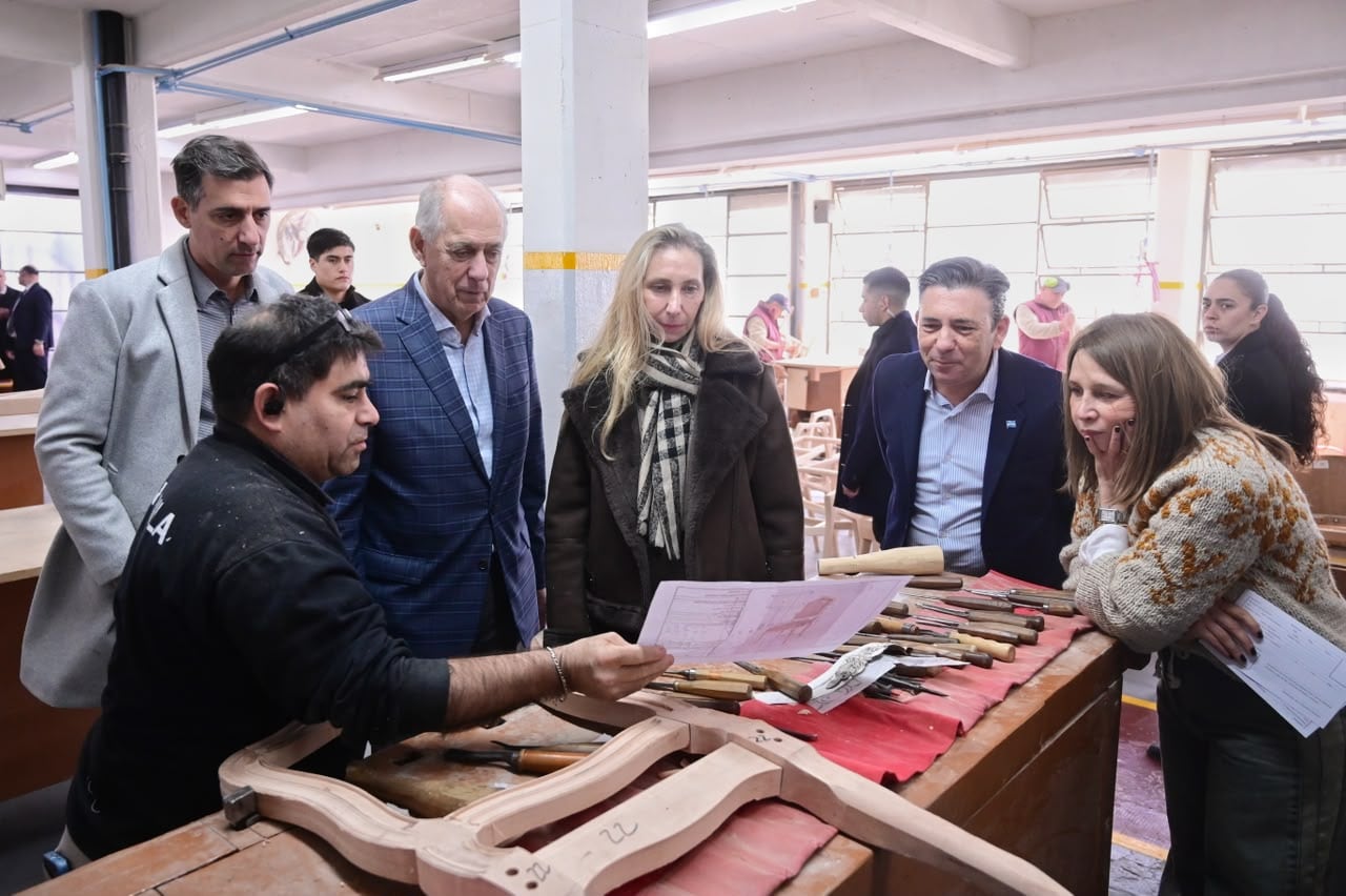 La Libertad Avanza busca ampliar su volumen político en la Ciudad antes de las elecciones de 2027 y combina esa estrategia con el diálogo entre Karina Milei y Mauricio Macri.