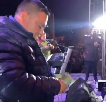 El alcalde fue captado realizando