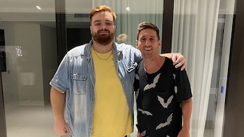 Mientras todo el mundo reaccionaba