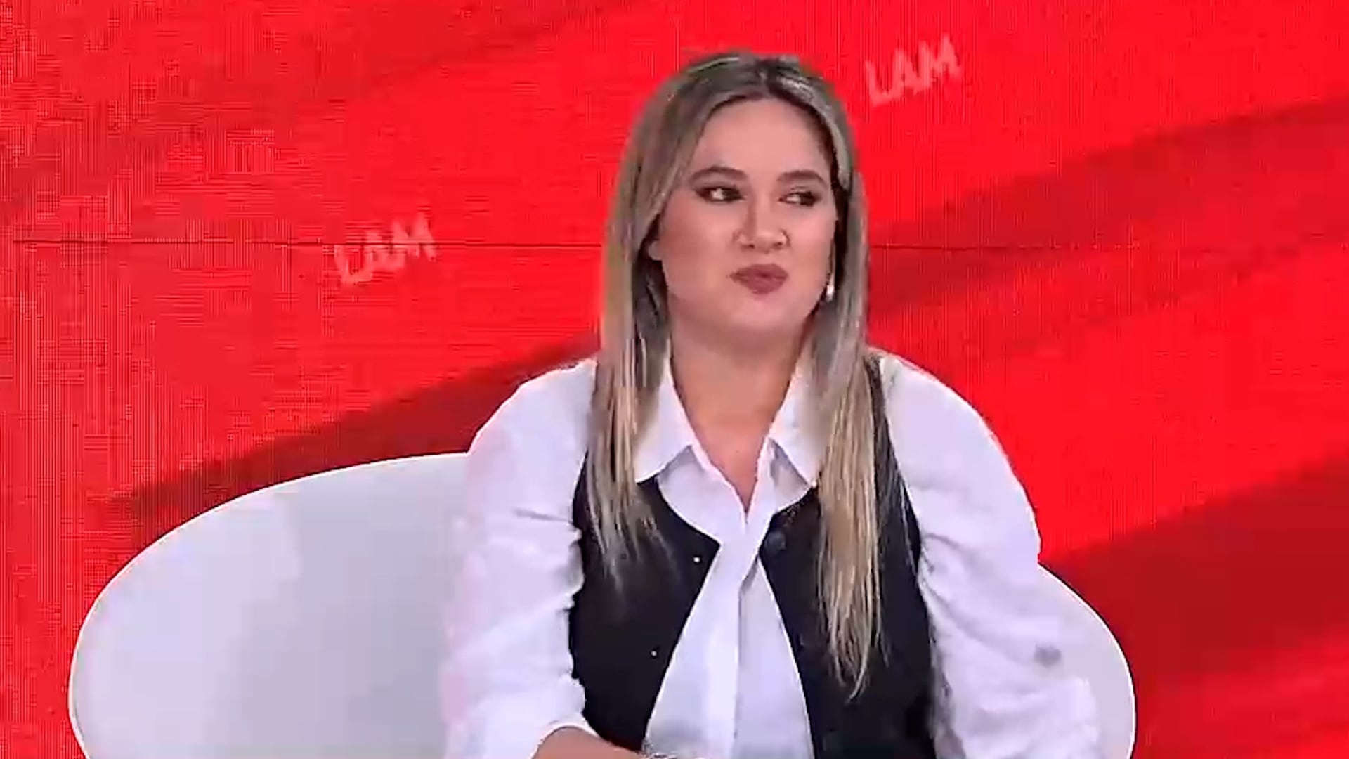 El embarazo de Juli Argenta se reveló tras un enigmático planteado por Ángel de Brito y la ovación de sus compañeros de LAM