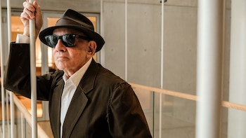 “Nunca he tenido tiempo para la nostalgia”: Alfredo Arias cuenta cómo vive su identidad argentina después de 56 años en París