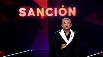 Jorge Javier Vázquez anuncia la sanción disciplinaria a uno de los concursantes de 'GH Dúo' (Mediaset)