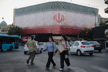 Imagen reciente de las calles de Teherán. Los iraníes recibieron con alivio el anuncio del acuerdo entre Irán y Estados Unidos para poner fin a la guerra que ahora está en peligro. EFE/Jaime León