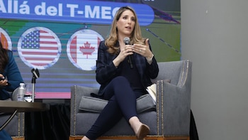 Niegan que Lila Abed, esposa de funcionario que deporta migrantes, ocupe un cargo en la SSPC
