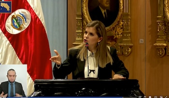 “Pertenecer a una banda criminal tiene que ser un delito en Costa Rica. No podemos seguir más con estas alcahueterías”, enfatizó la funcionaria. Foto cortesía de Presidencia.