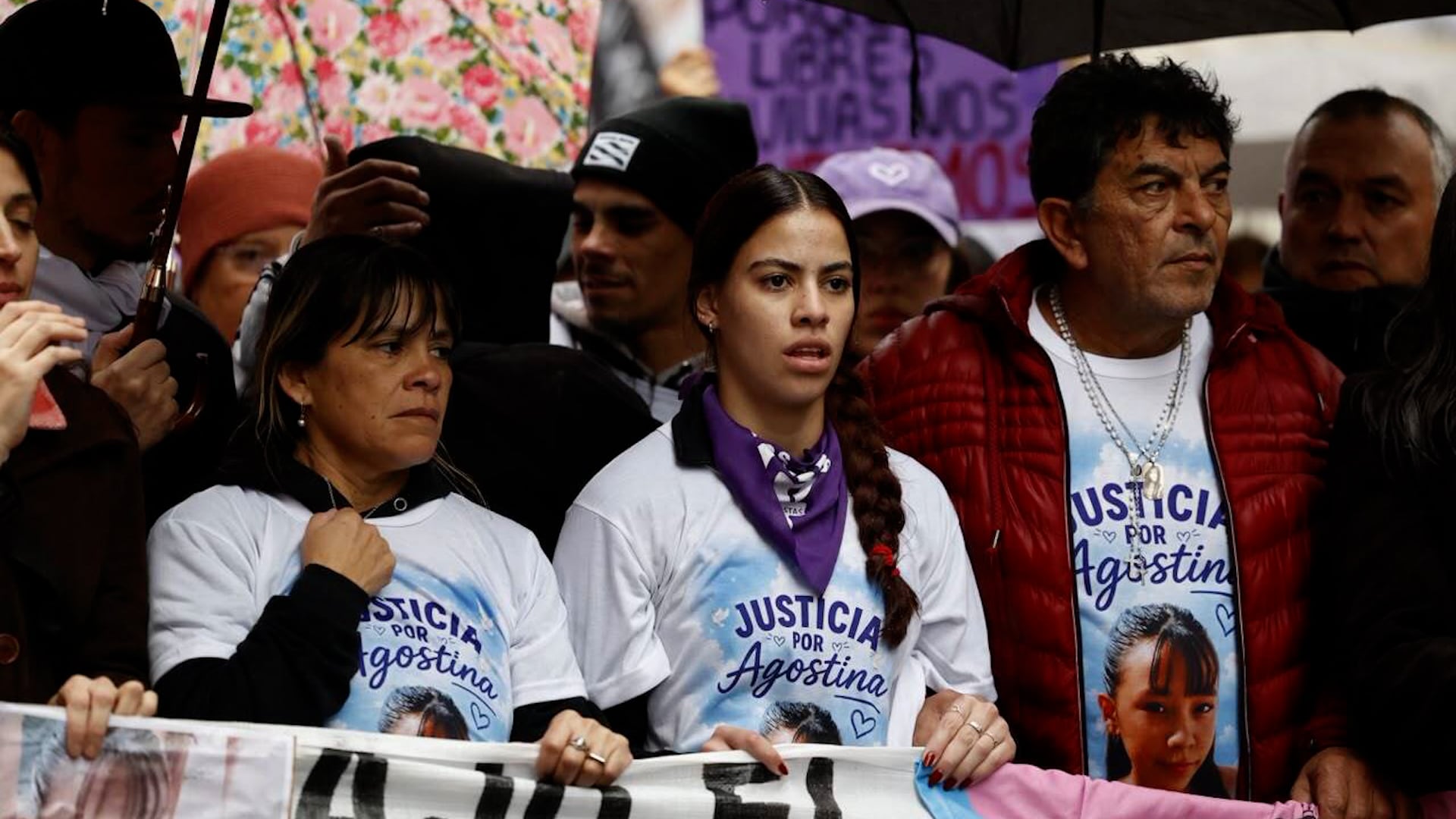 Los familiares de Agostina Vega durante la marcha de Ni Una Menos en Córdoba (Mario Sar)