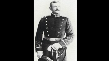 John Joseph Pershing vestido