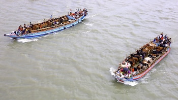 Tragedia en el mar de Andamán: un barco con rohingya y bangladesíes naufragaba rumbo a Malasia y dejó más de 250 desaparecidos