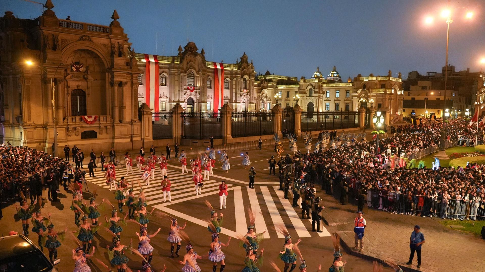 Así se vivió el pasacalle por Fiestas Patrias organizado por la Municipalidad de Lima
