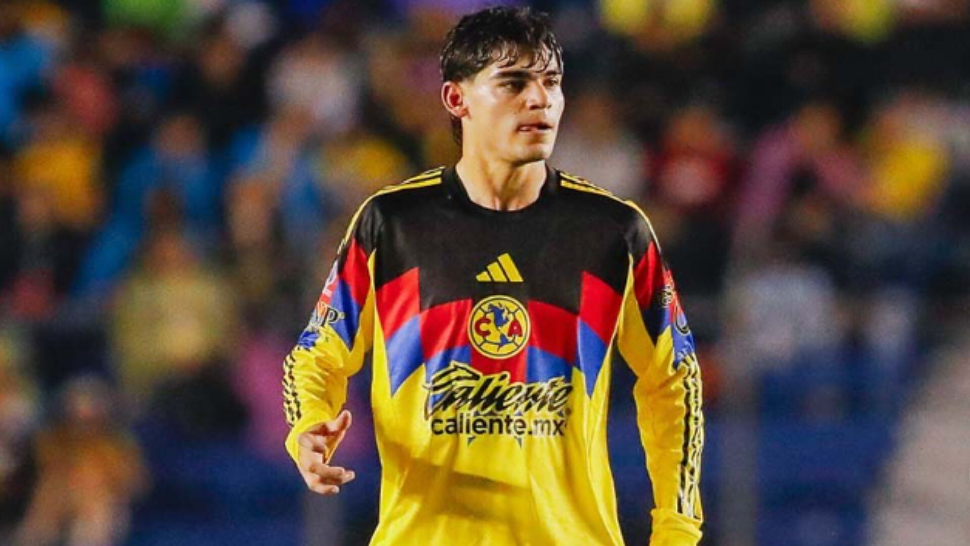César Montes causa baja en Selección Mexicana por desgarro; Espinoza lo reemplaza