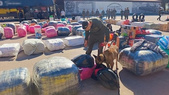Transportaban más de $550 millones en mercadería ilegal y fueron detenidos en Córdoba