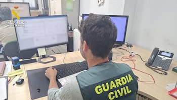 Hallan el cadáver de un hombre sin cabeza ni extremidades flotando en Sagunt