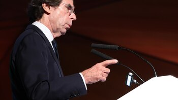 Aznar critica que el Gobierno "presuma de incompetencia" tras la condena de Ábalos: "No saben, no contestan"