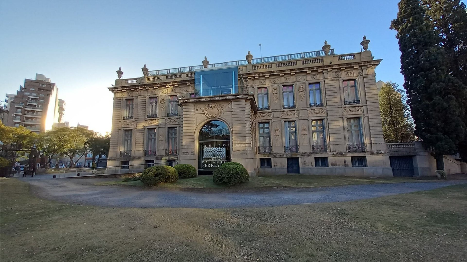 Museo Superior de Bellas Artes Evita - Palacio Ferreyra