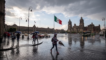 EN VIVO | Clima CDMX y resto de México hoy martes 15 de septiembre: alerta por lluvia en el Zócalo de la capital