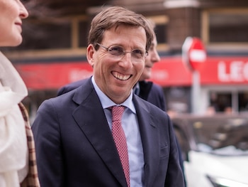 Imagen 7VHVO64FVJCD5H6BCDBN63M63I