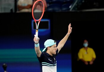 El Peque se impuso con