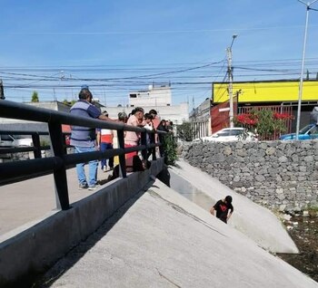 Al sitio llegaron elementos de