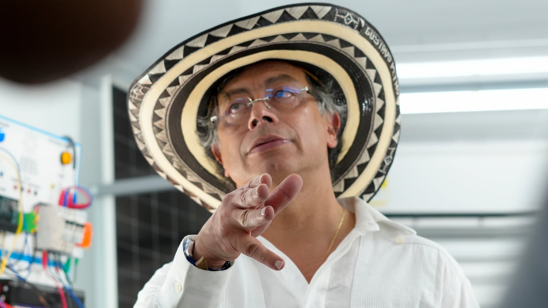 El presidente Gustavo Petro expidió un decreto de emergencia económica en febrero de 2026 que fue avalado de manera parcial cinco meses después - crédito Andrea Puentes/Presidencia