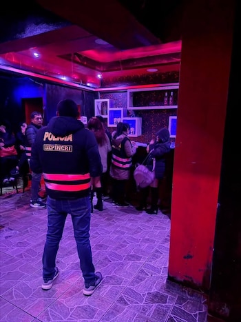 La Policía recogió cuatro equipos celulares, un talonario de tickets y un cuaderno de apuntes que serán incorporados a la investigación. Difusión