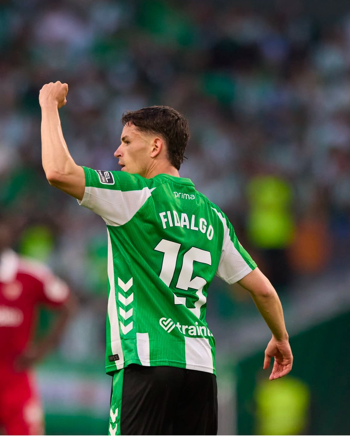 En menos de un mes, Fidalgo anotó su primer gol en LaLiga, debutó en la Europa League y es llamado para representar al Tri. (Instagram: Real Betis Balompié)