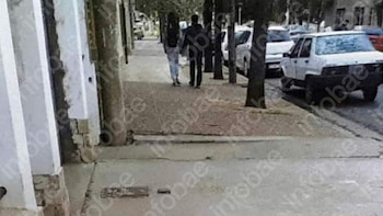 Tropezó en la vereda, demandó por las lesiones y por el tiempo que no pudo trabajar: ganó el juicio y deberán indemnizarla