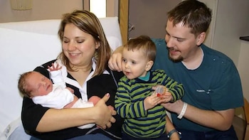 Josh Powell y Susan junto