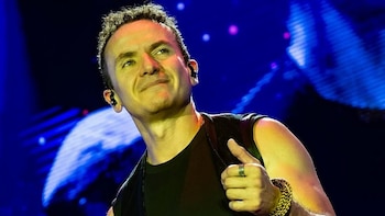El Vive Claro de Bogotá recibió el regreso de Fonseca a los grandes escenarios con su tour ‘Antes que el tiempo se vaya’