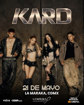 Pôster promocional do grupo K-pop KARD. Os quatro membros ficaram diante de um fundo escuro. Acima, o logotipo