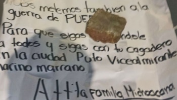 Localizan dos cuerpos en Puebla con narcomensaje